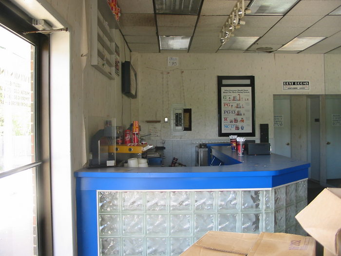 Clarkston Cinema - Summer 2002 (newer photo)